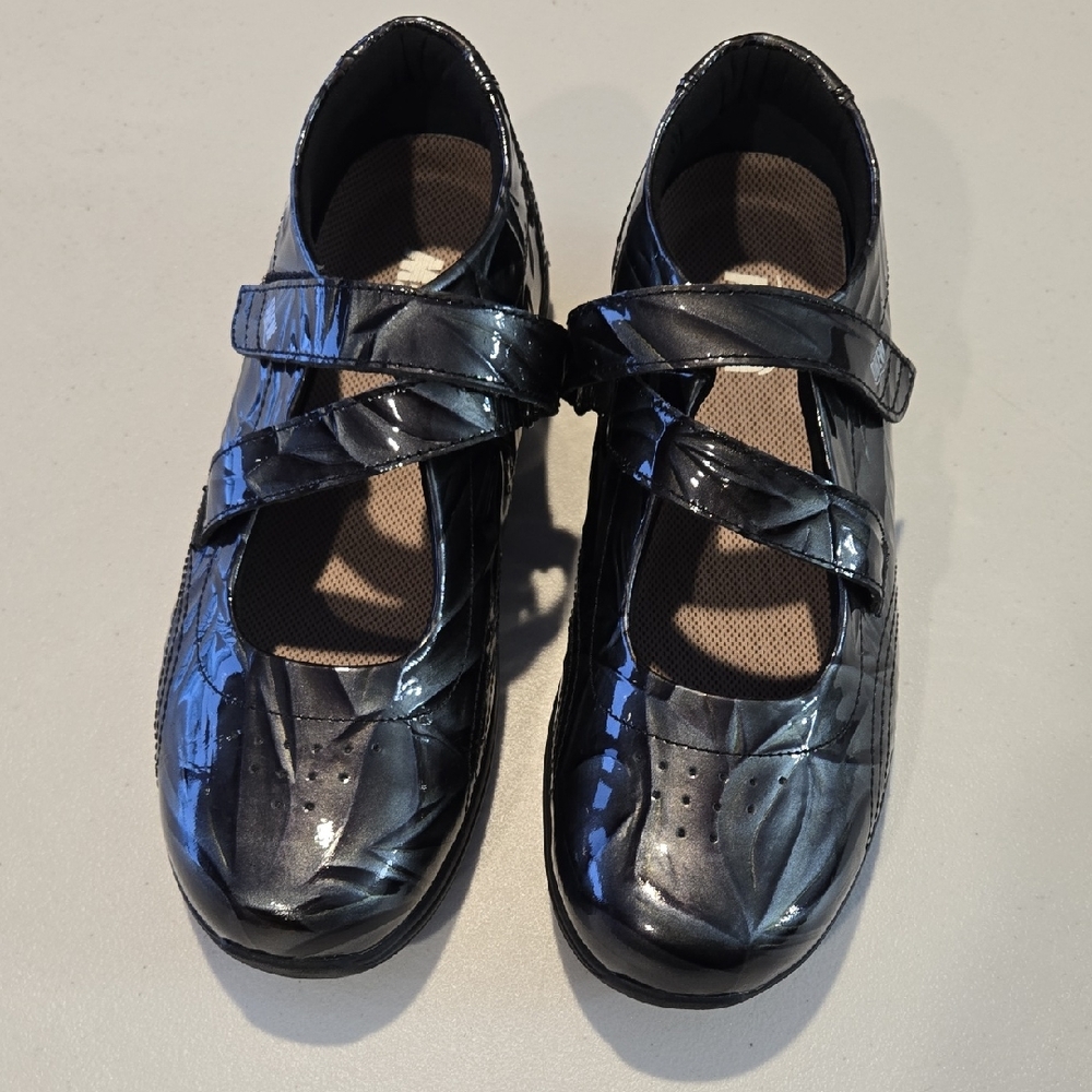 DREW Orchid Mary Jane Shoes, Size 8.5W And Size 10W.